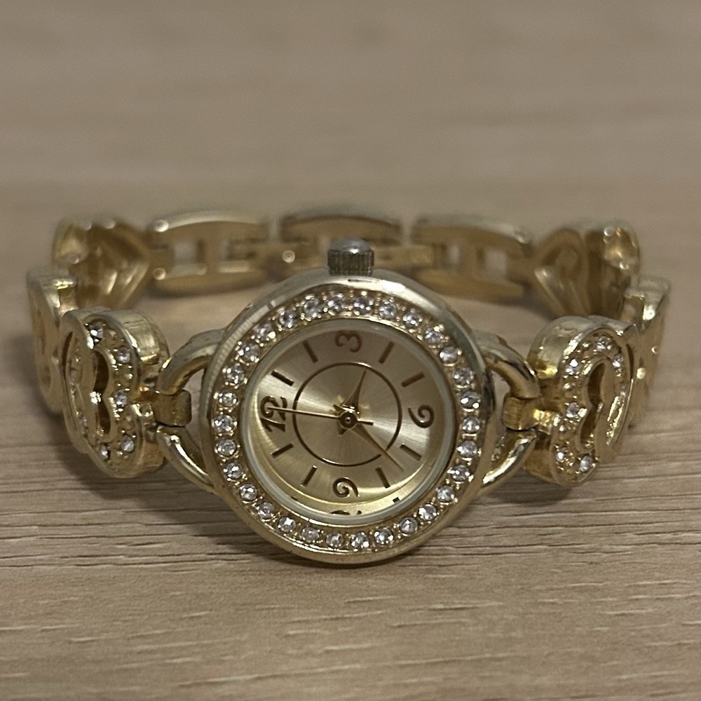 Vintage Gold Toned & Rhinestone Accented Heart Shanked Chainlink Wristwatch